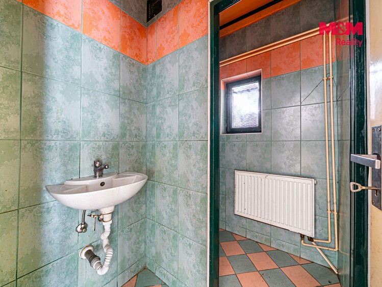 Комерційне приміщення на продаж, 220 м² (6 з 30)