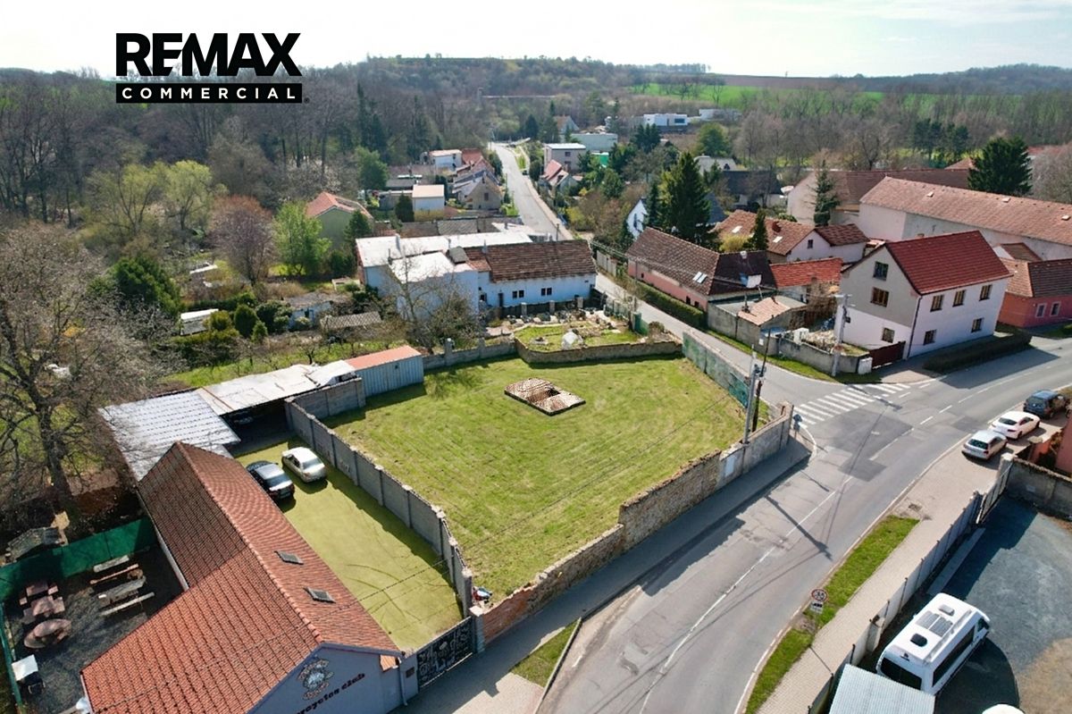 Prodej stavebního pozemku 761 m² – fotografie 3