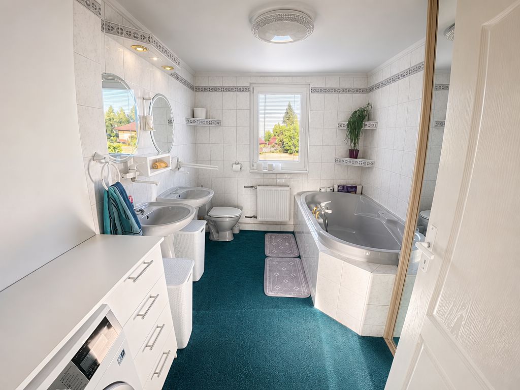 Prodej rodinného domu 155 m², pozemek 647 m² – fotografie 5