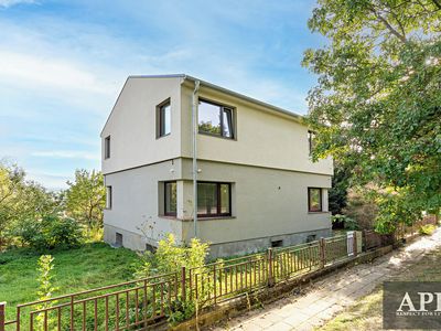 Prodej rodinného domu 218 m², pozemek 101 m²