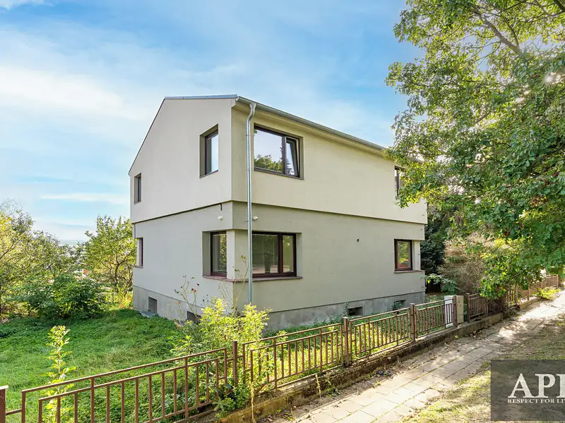 Prodej rodinného domu 218 m², pozemek 101 m², Uherský Brod – náhled fotky 1