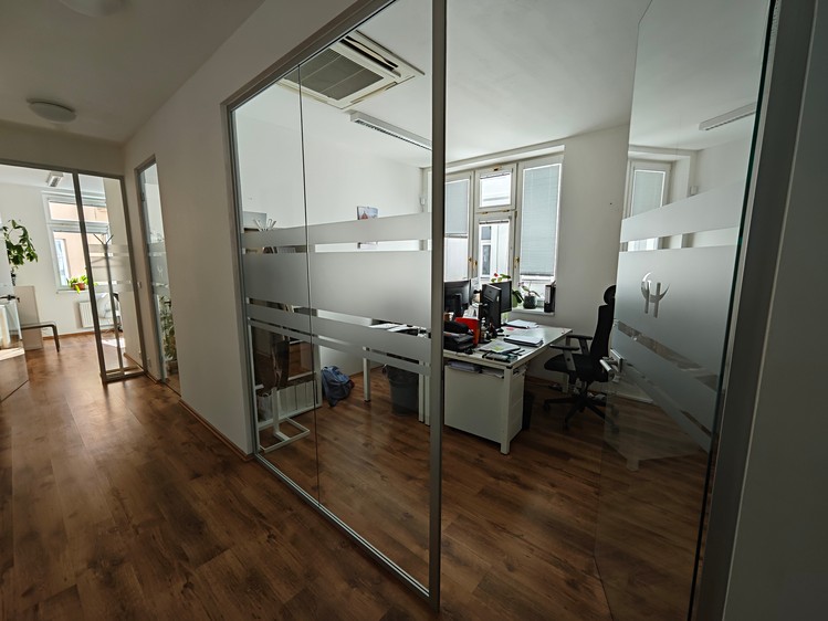 Pronájem komerčního prostoru, 373 m² (7 z 18)
