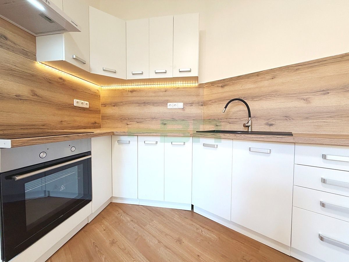 Pronájem bytu 2+kk 38 m²