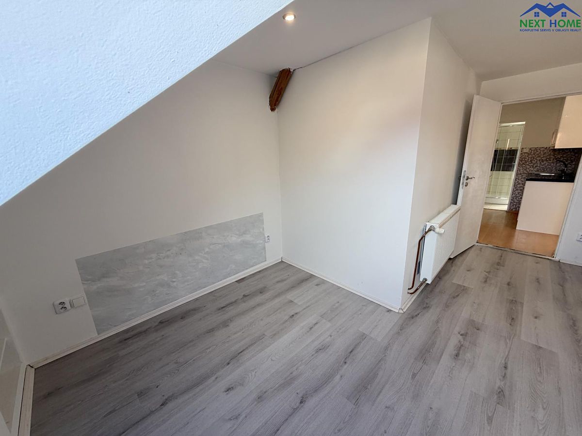 Pronájem bytu 2+kk 38 m² – fotografie 5