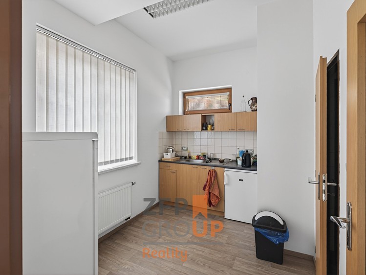 Prodej domu, 202 m² (23 z 26)