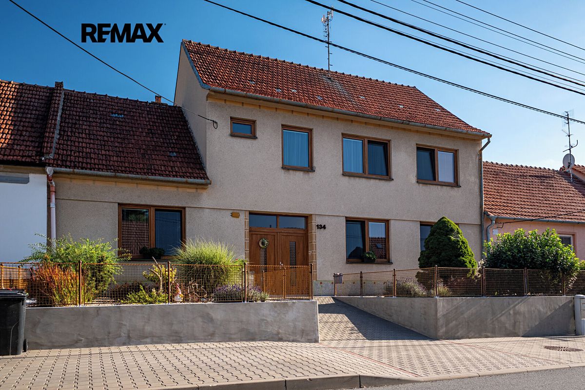 Prodej rodinného domu 165 m², pozemek 1133 m²