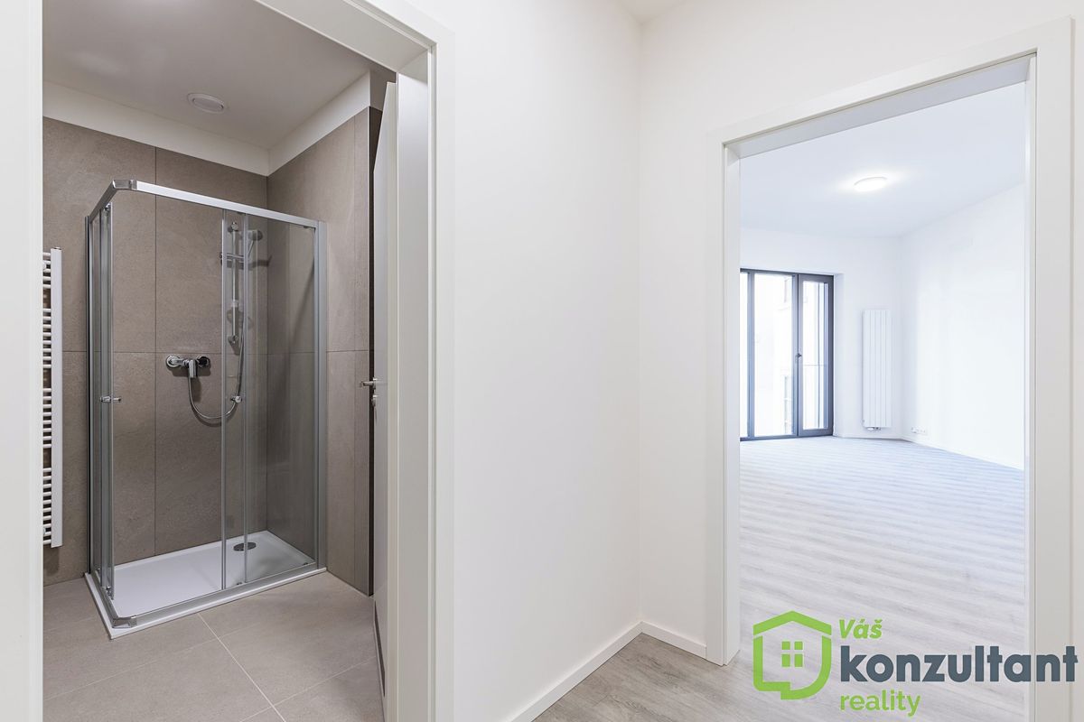 Pronájem bytu 1+kk 27 m²