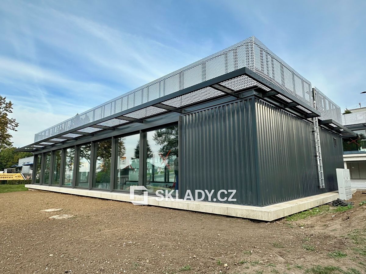 Pronájem obchodního prostoru 225 m²