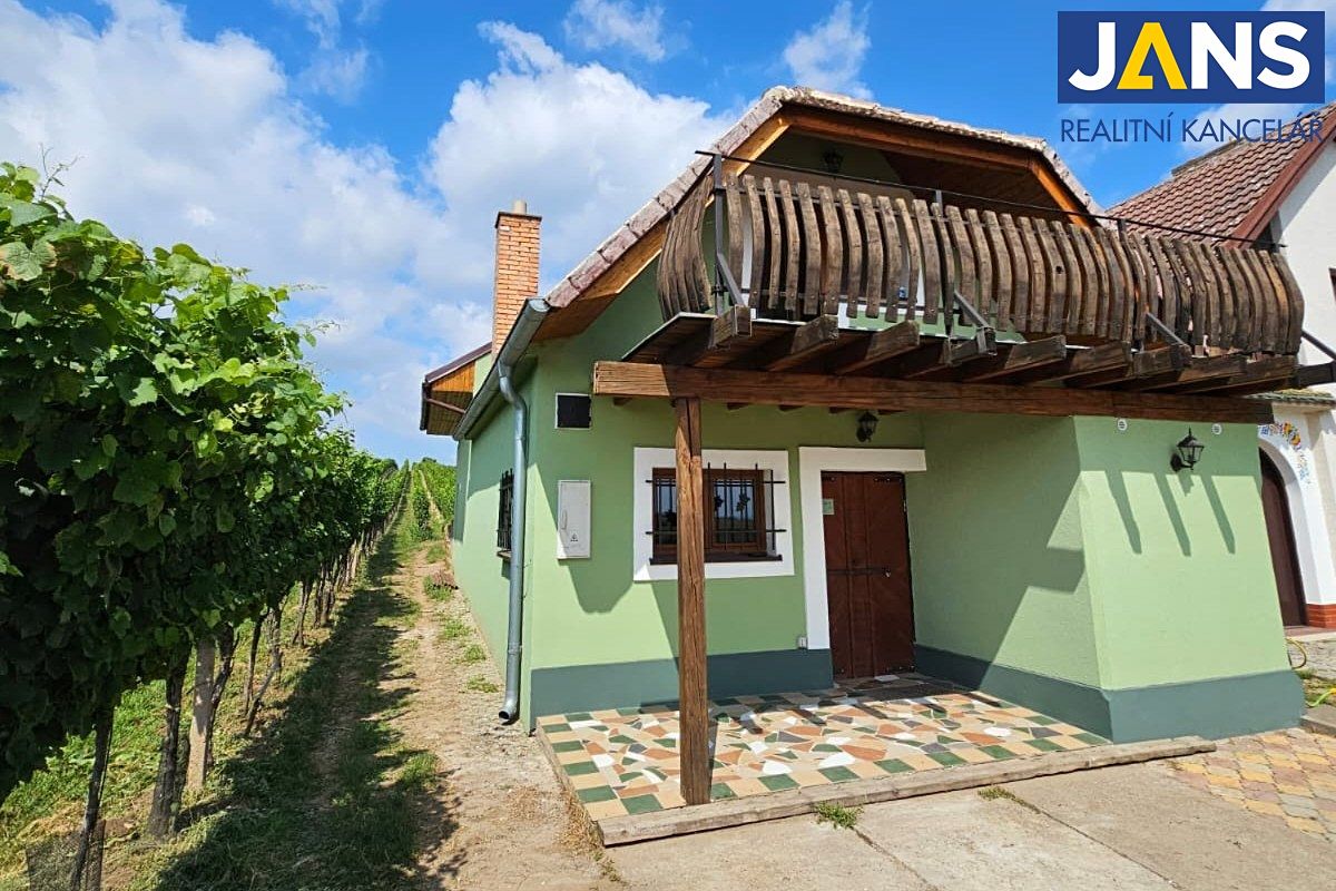 Prodej rodinného domu 100 m², pozemek 1987 m², Josefov – fotka 1 z 3
