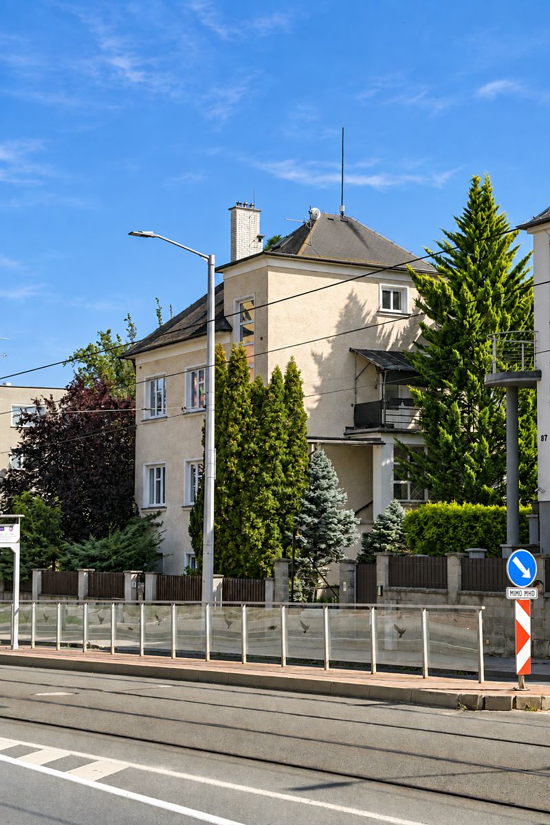 Prodej vily 390 m², pozemek 901 m² – fotografie 5