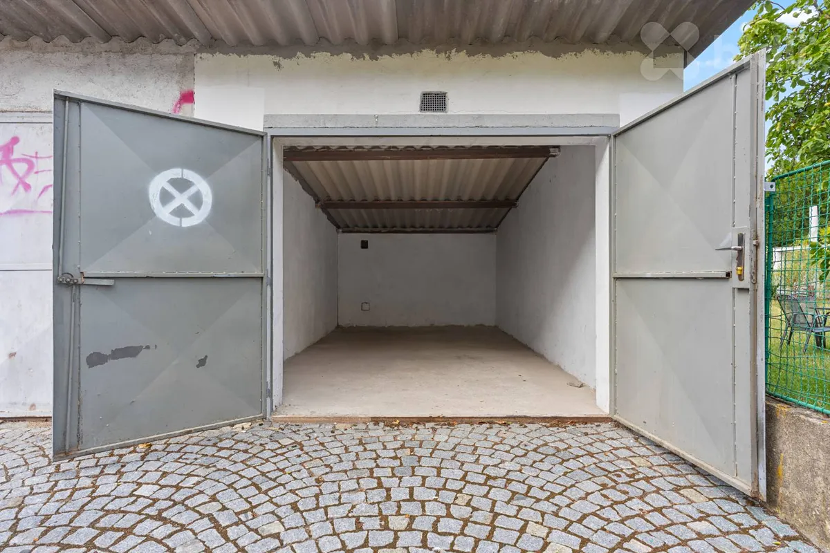 Prodej garáže 27 m²
