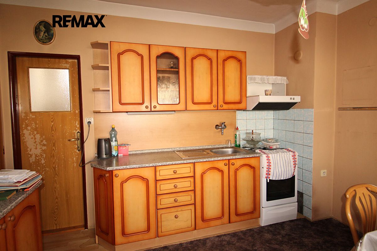 Prodej rodinného domu 150 m², pozemek 1632 m² – fotografie 4