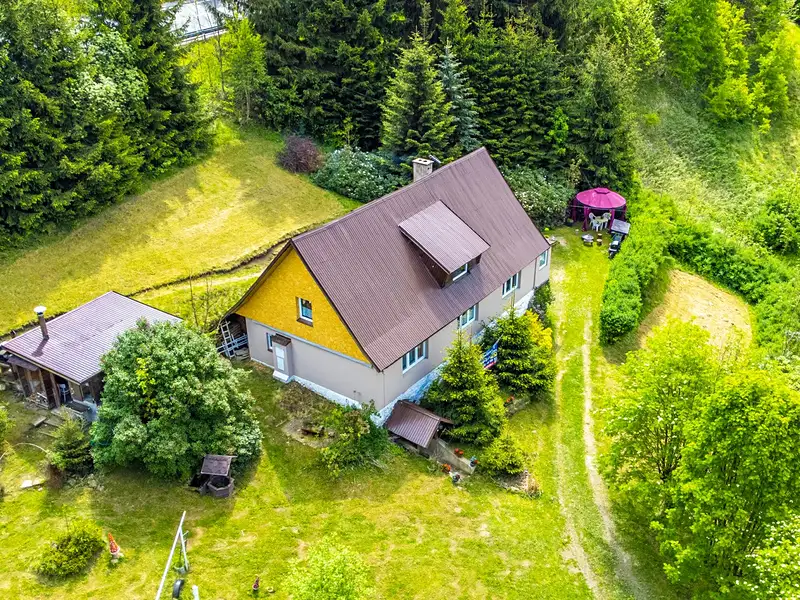 Prodej chalupy 380 m², pozemek 2691 m², Desná – náhled fotky 3