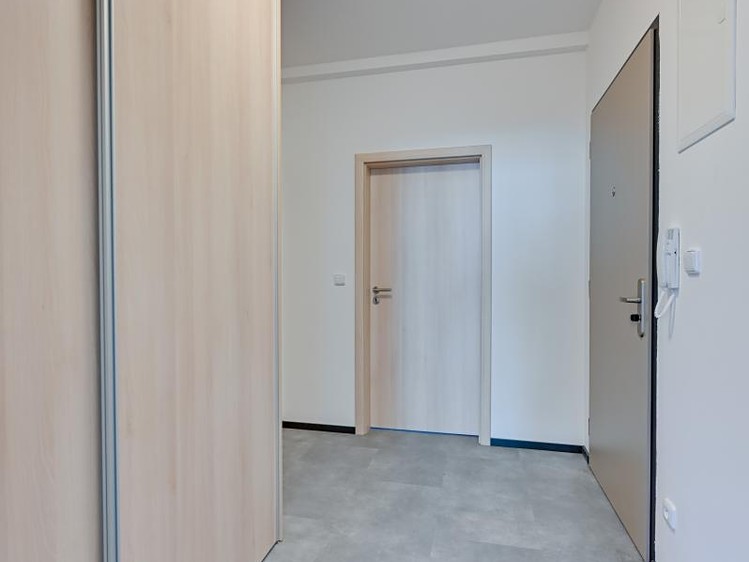 Квартира 2+kk в оренду, 61 м² (9 з 15)
