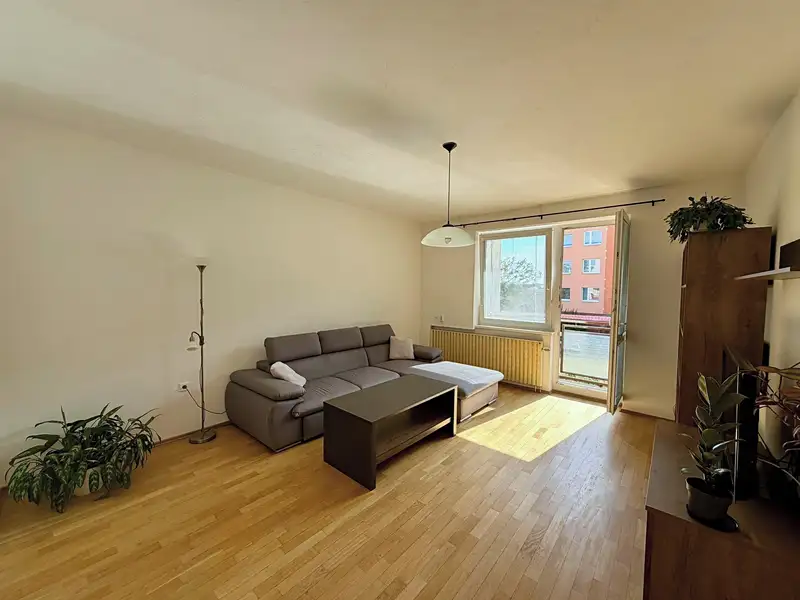 Pronájem bytu 3+1 71 m², Znojmo – náhled fotky 3