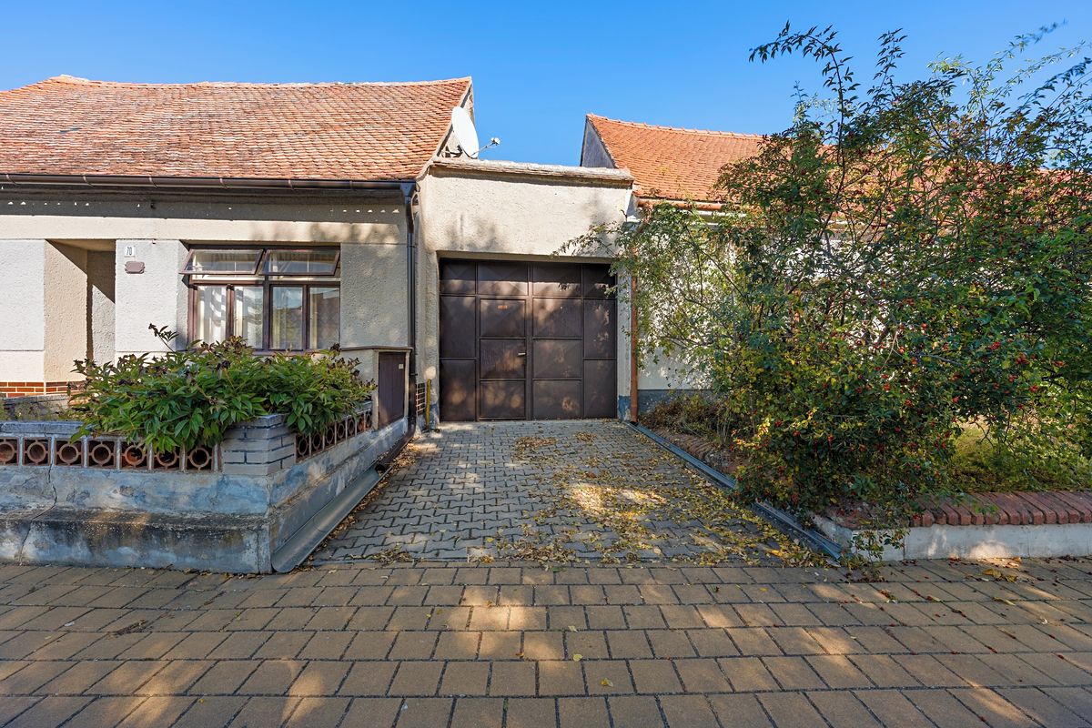 Prodej rodinného domu 90 m², pozemek 700 m² – fotografie 3