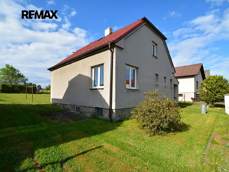 Prodej rodinného domu 187 m², pozemek 344 m², Olešnice – náhled fotky 1