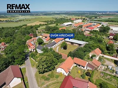 Prodej komerční nemovitosti 2400 m²