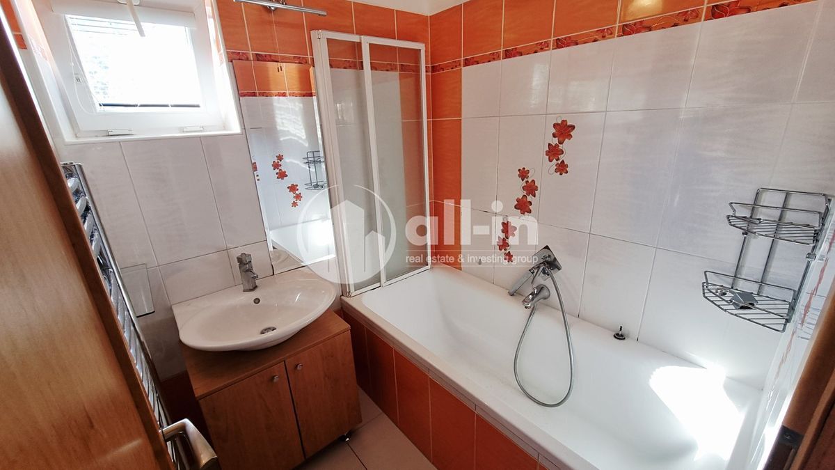 Pronájem bytu 3+1 90 m² – fotografie 3