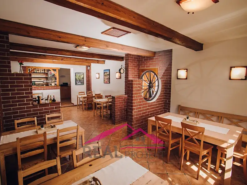 Pronájem obchodního prostoru 180 m², Čebín – náhled fotky 1