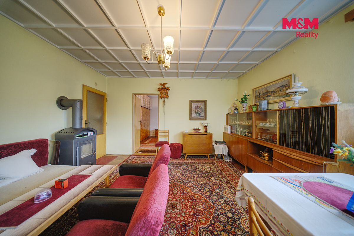 Prodej rodinného domu 150 m², pozemek 1051 m² – fotografie 5