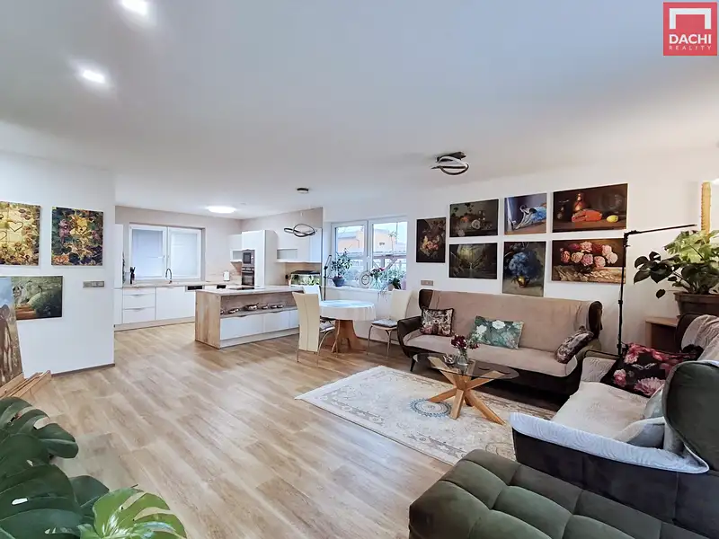 Prodej rodinného domu 150 m², pozemek 1764 m², Dolany – náhled fotky 2