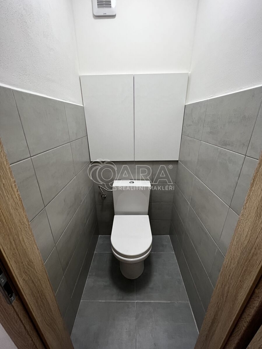 Pronájem bytu 1+kk 38 m² – fotografie 4