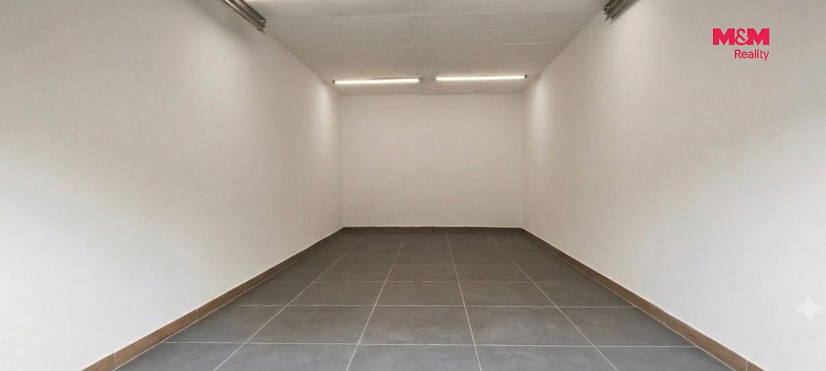 Prodej garáže 20 m² – fotografie 3