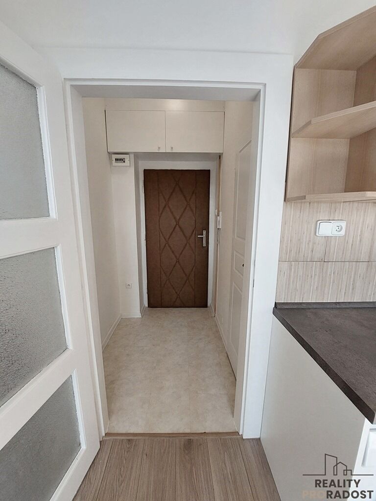 Pronájem bytu 1+kk 26 m² – fotografie 4