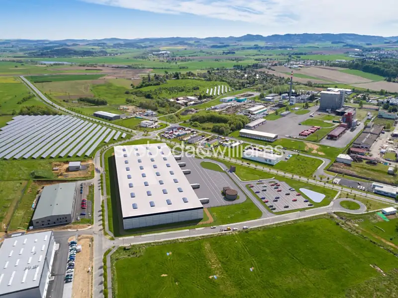 Pronájem skladového prostoru 14000 m², Klatovy – náhled fotky 1