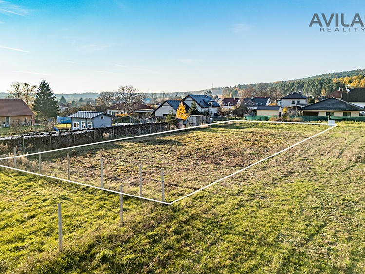Prodej pozemku, 1 294 m² (2 z 8)