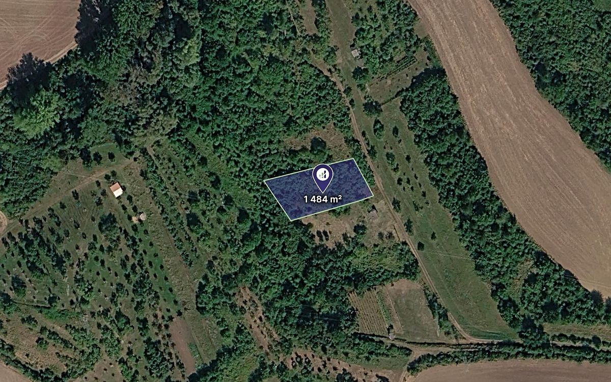 Prodej pole 1484 m²
