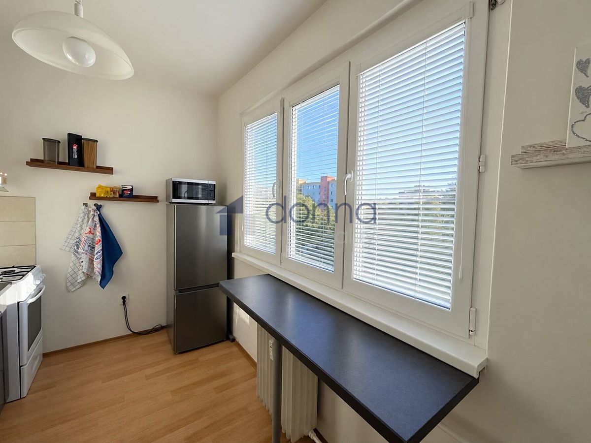 Pronájem bytu 2+1 52 m² – fotografie 2