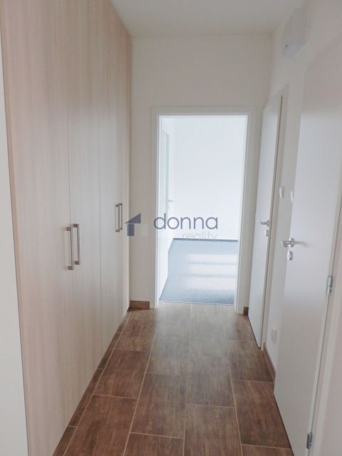 Pronájem bytu 2+1 52 m² – fotografie 5