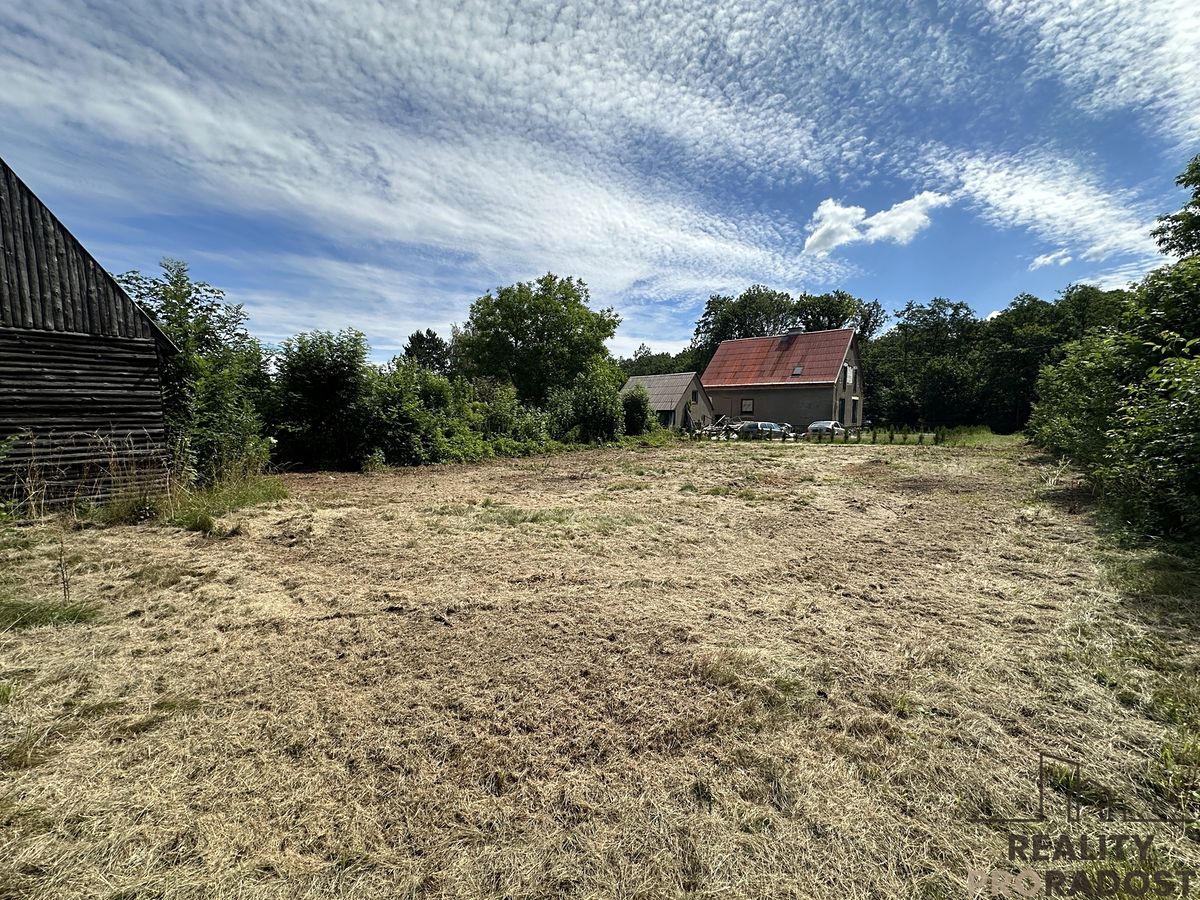 Prodej stavebního pozemku 1254 m² – fotografie 2
