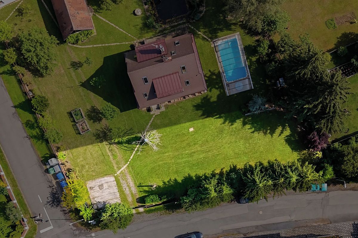 Prodej stavebního pozemku 830 m² – fotografie 4