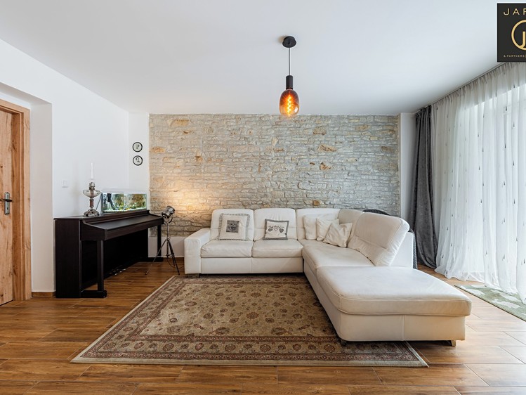 Prodej domu, 123 m² (2 z 22)