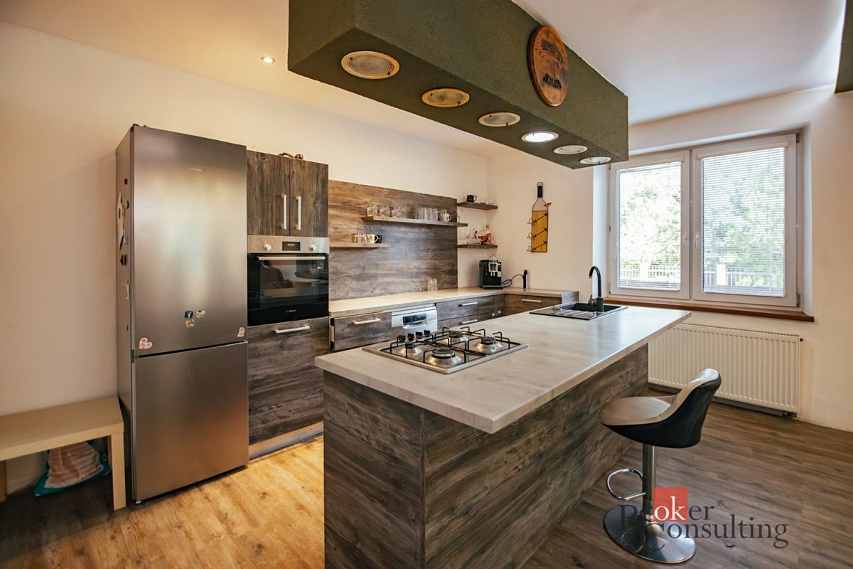 Prodej rodinného domu 160 m², pozemek 1395 m² – fotografie 4
