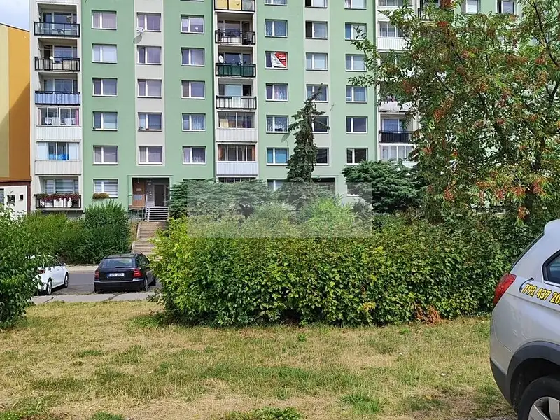 Pronájem bytu 1+1 36 m², Chomutov – náhled fotky 2