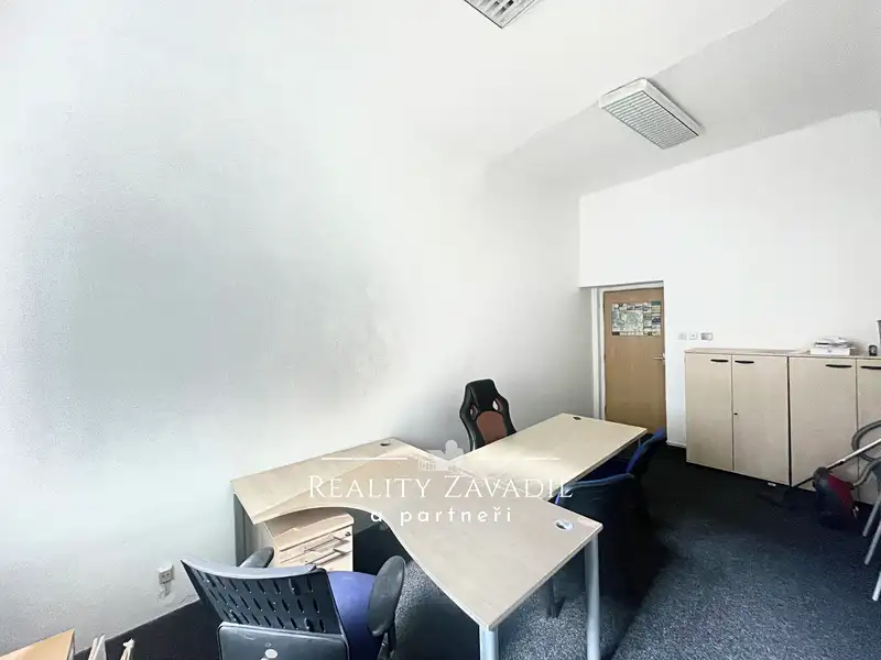 Pronájem kanceláře 17 m², Benešov – náhled fotky 3