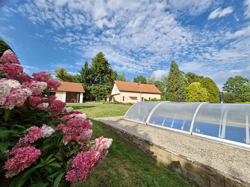 Prodej vícegeneračního domu 340 m², pozemek 4725 m², Verneřice – náhled fotky 3