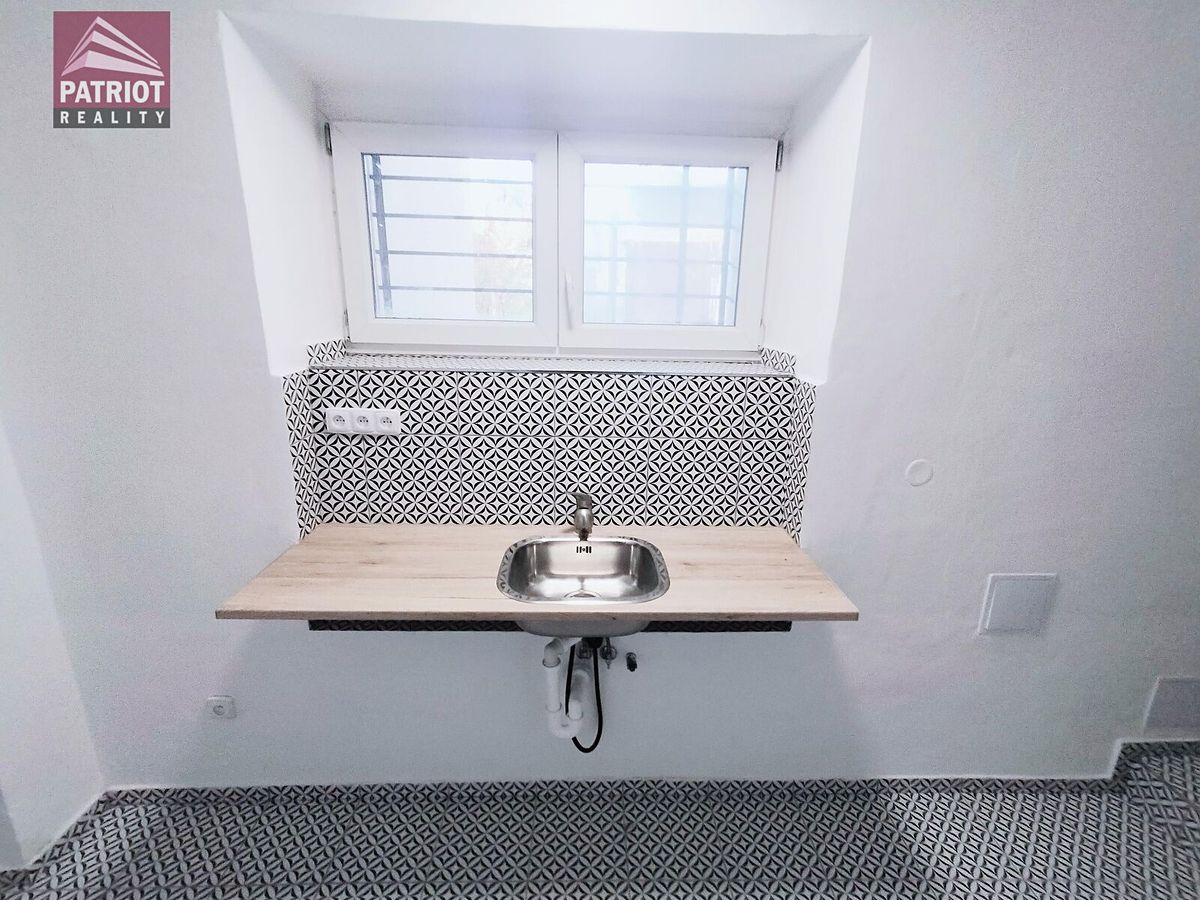 Pronájem bytu 1+kk 29 m² – fotografie 5