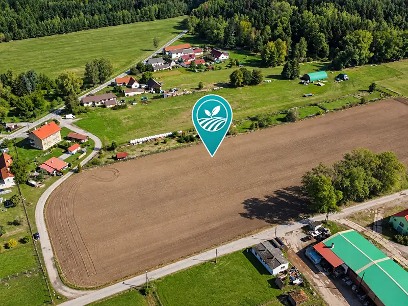 Prodej pole 13873 m², Drahov – náhled fotky 3