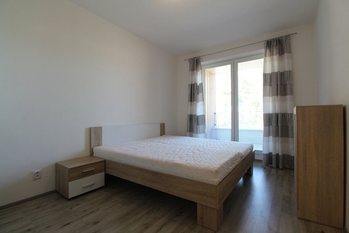Pronájem bytu 2+kk 53 m² – fotografie 5
