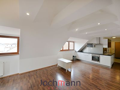 Pronájem bytu 1+kk 62 m²