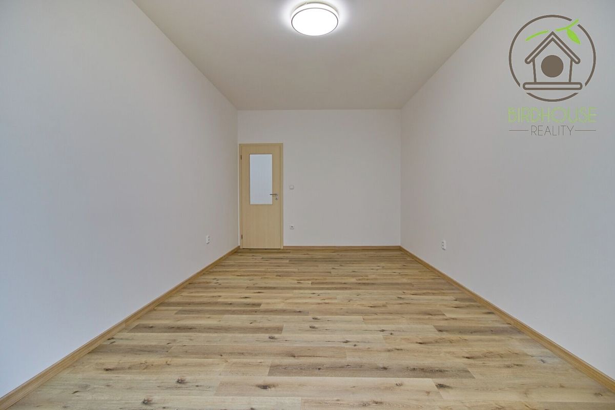 Pronájem bytu 2+kk 69 m² – fotografie 4