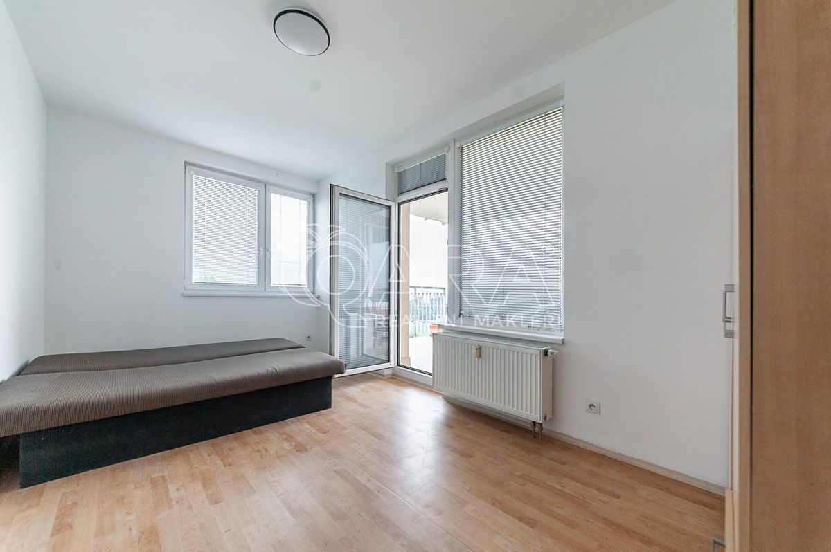Pronájem bytu 3+kk 76 m² – fotografie 2