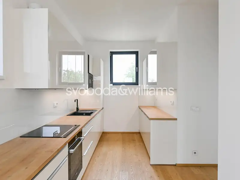 Pronájem rodinného domu 182 m², pozemek 544 m², Praha – náhled fotky 3