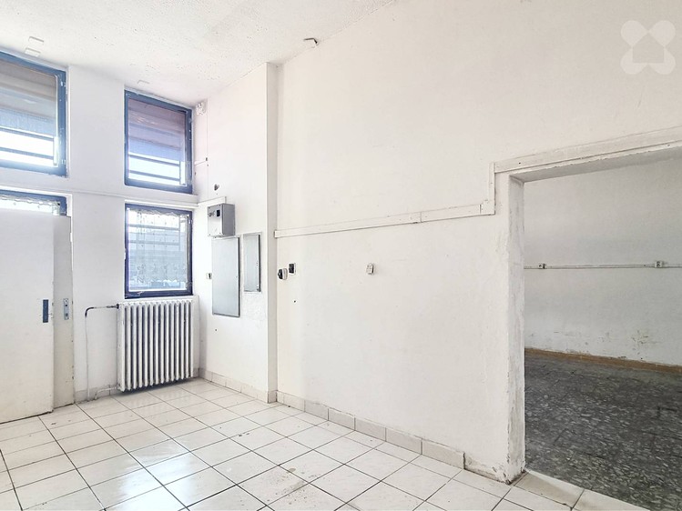 Комерційне приміщення на продаж, 100 м² (4 з 16)