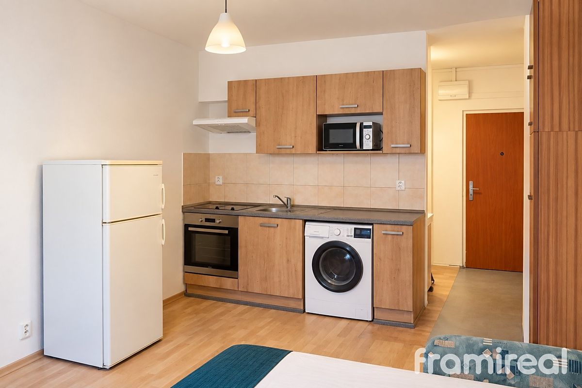 Pronájem bytu 1+kk 26 m² – fotografie 2